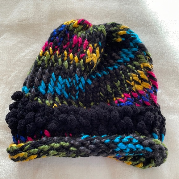 NWT - Hand-knitted hat - Picture 6 of 7